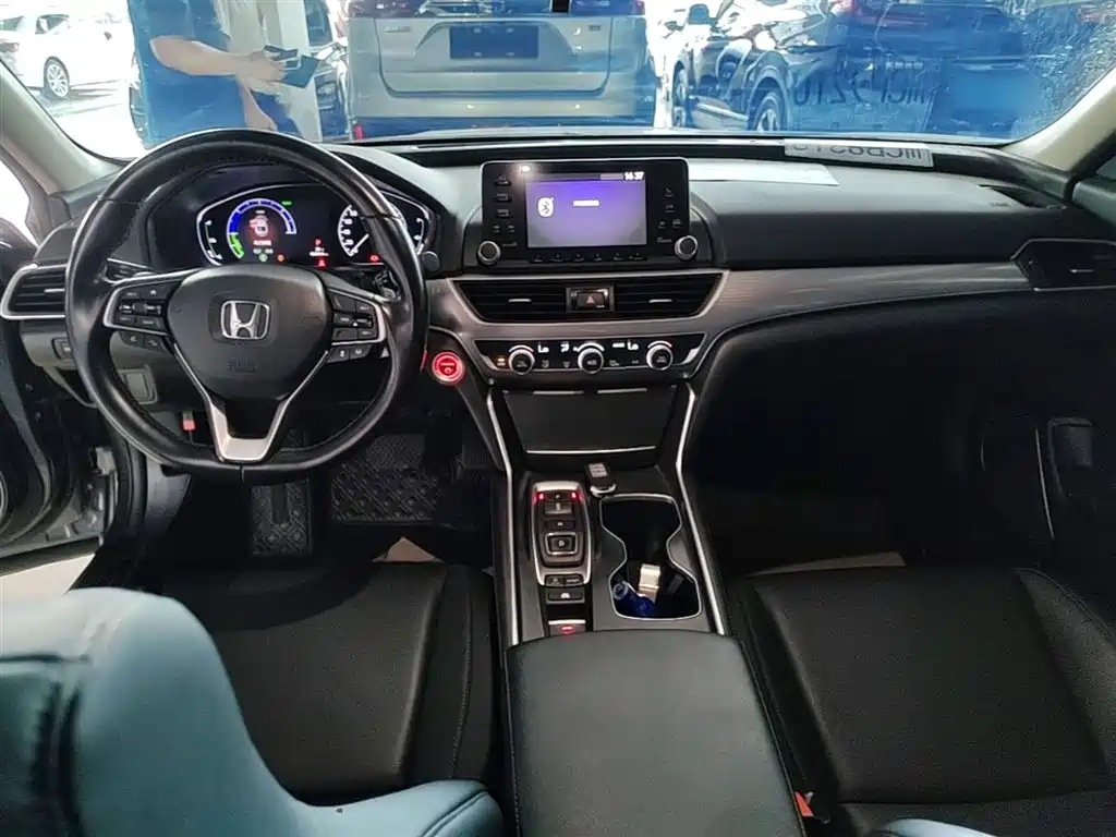 Honda Accord 2021 — фото 10