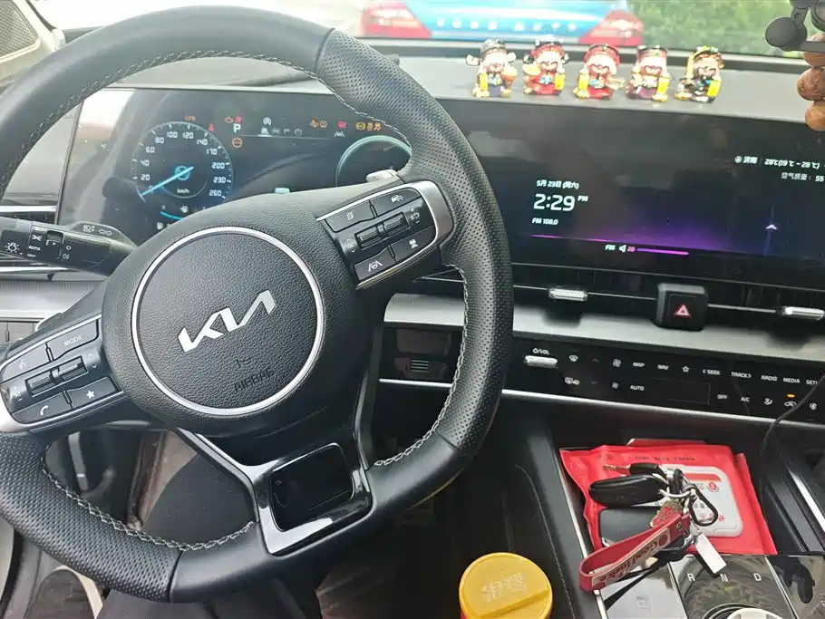 Kia Sportage 2023 — фото 12