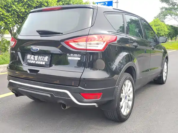 Ford Kuga 2016