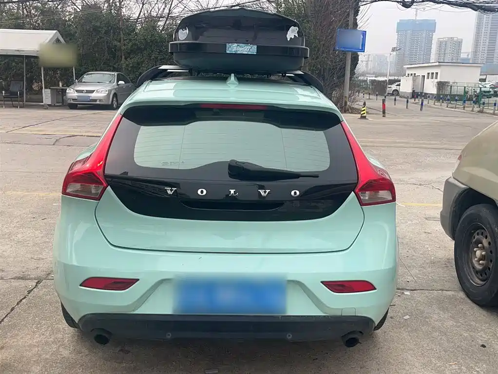 Volvo V40 2018 — фото 4