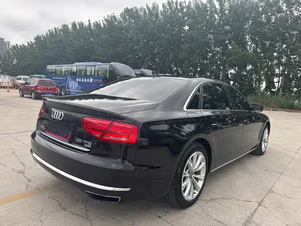 Audi A8 2013