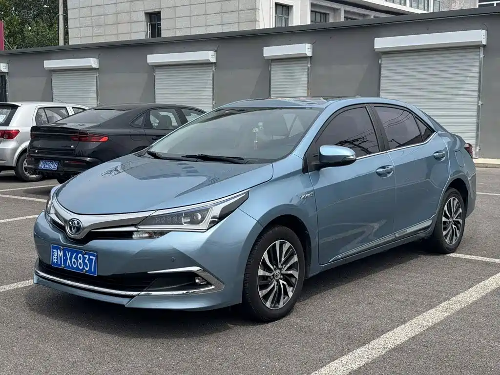 Toyota Corolla 2016 — фото 1