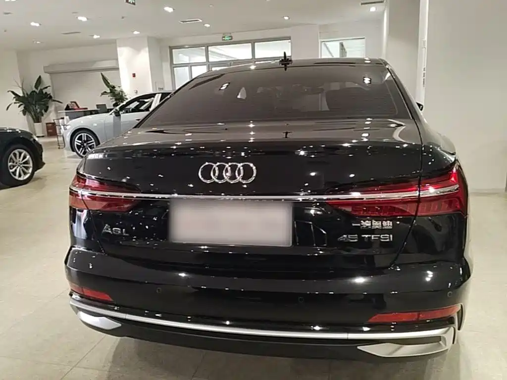 Audi A6L 2025
