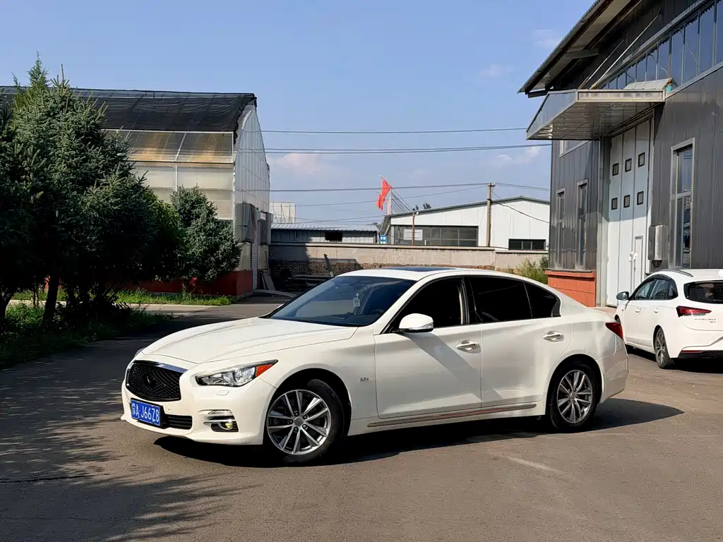 Infiniti Q50L 2016
