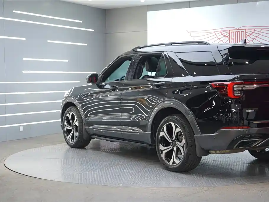 Ford Explorer 2023 — фото 6