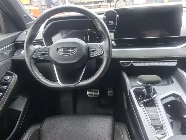 Geely Xingrui 2022