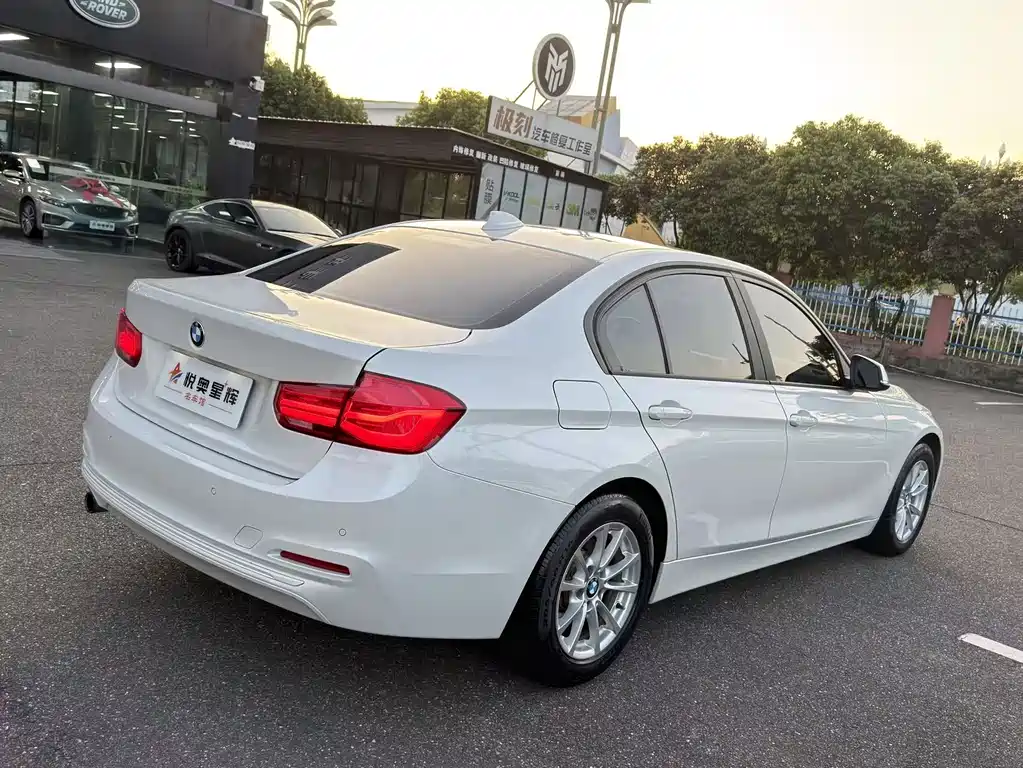 BMW 3 Series 2016 — фото 6