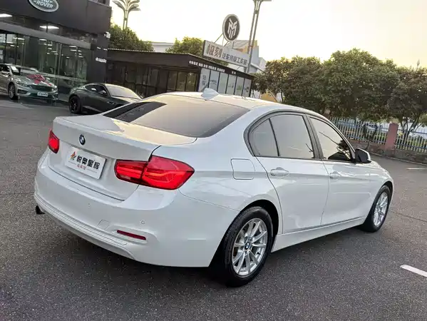 BMW 3 Series 2016