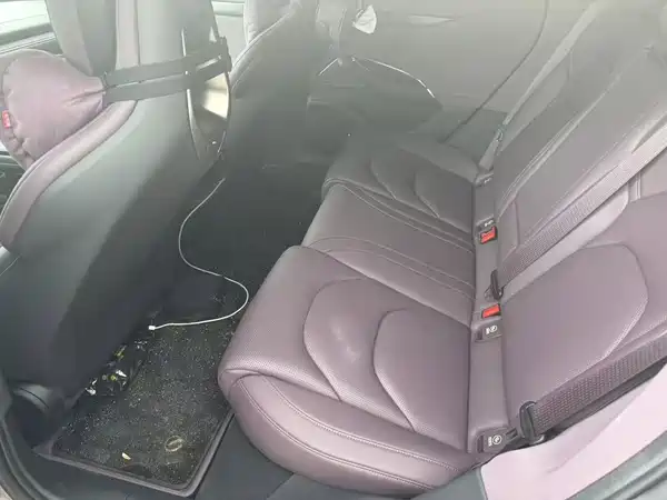 Xiaomi SU7 2025