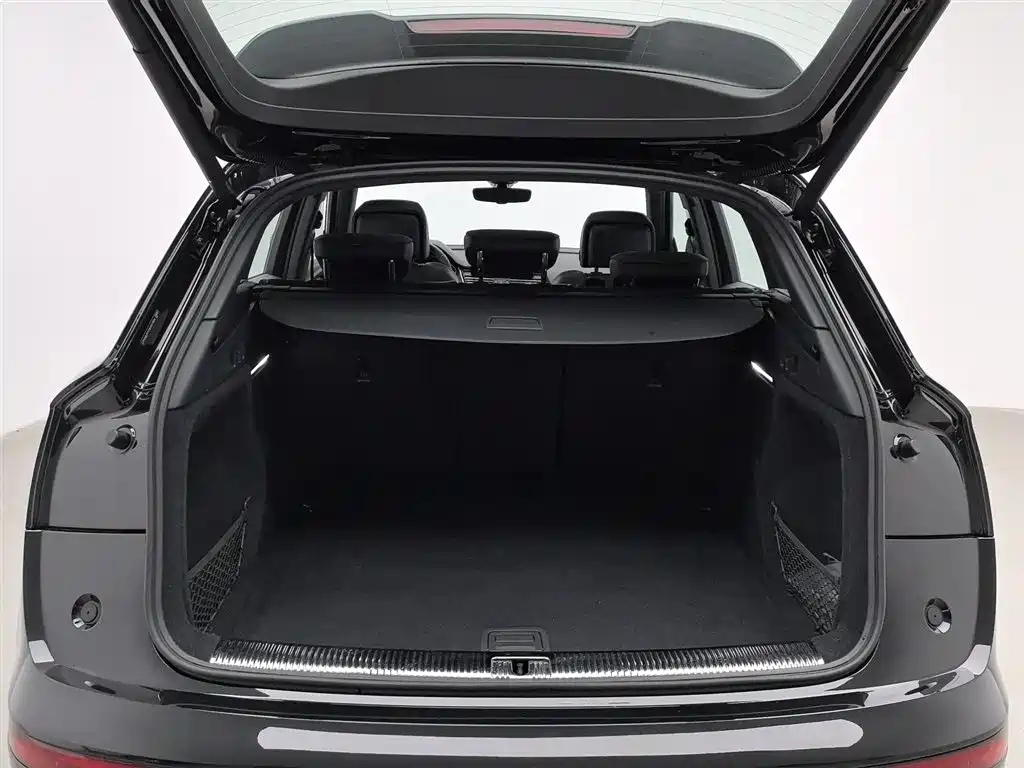 Audi Q5L 2025 — фото 16