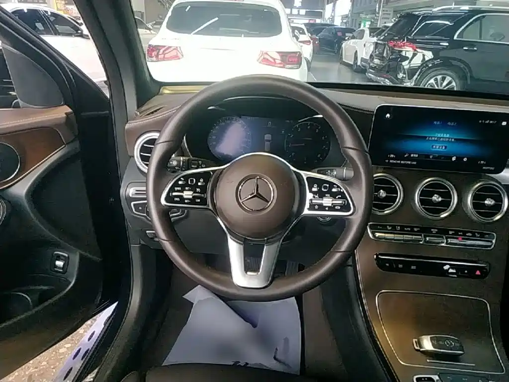 Mercedes-Benz GLC 2023 — фото 11