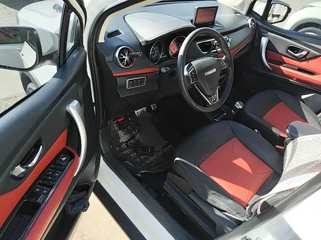 Haval H1 2016 — фото 16