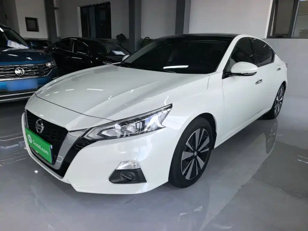 Nissan Teana 2022