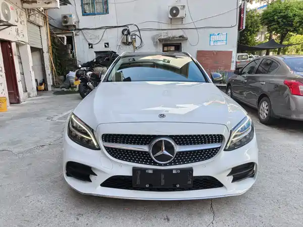 Mercedes-Benz C-Class 2020