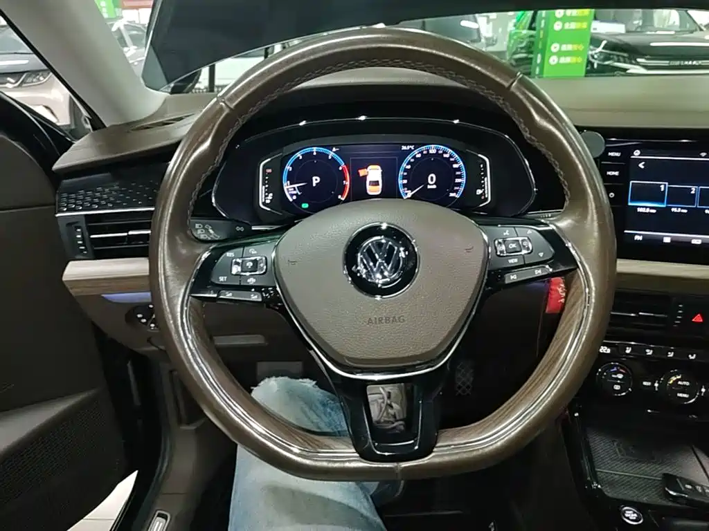 Volkswagen Passat 2019 — фото 3
