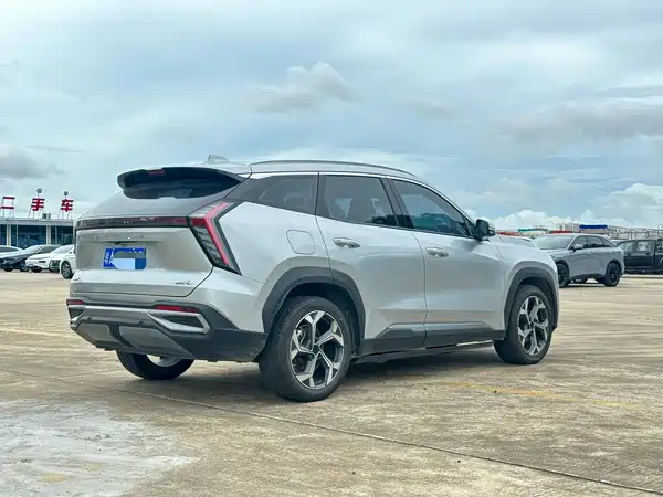 Geely Boyue L 2025
