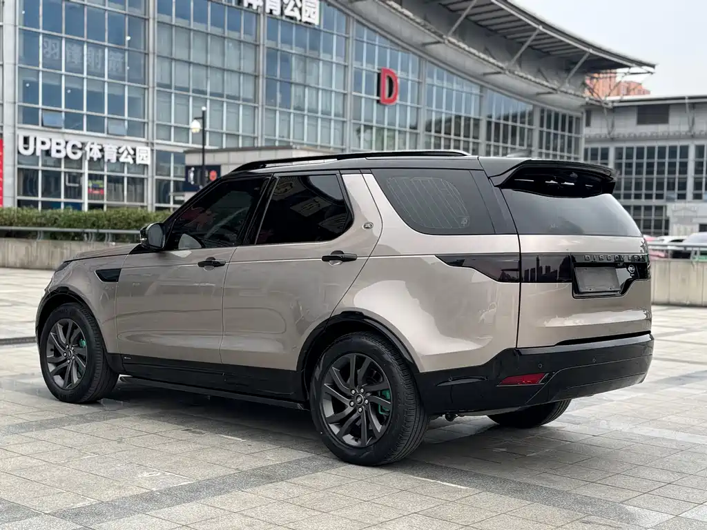 Land Rover Discovery 2021 — фото 11