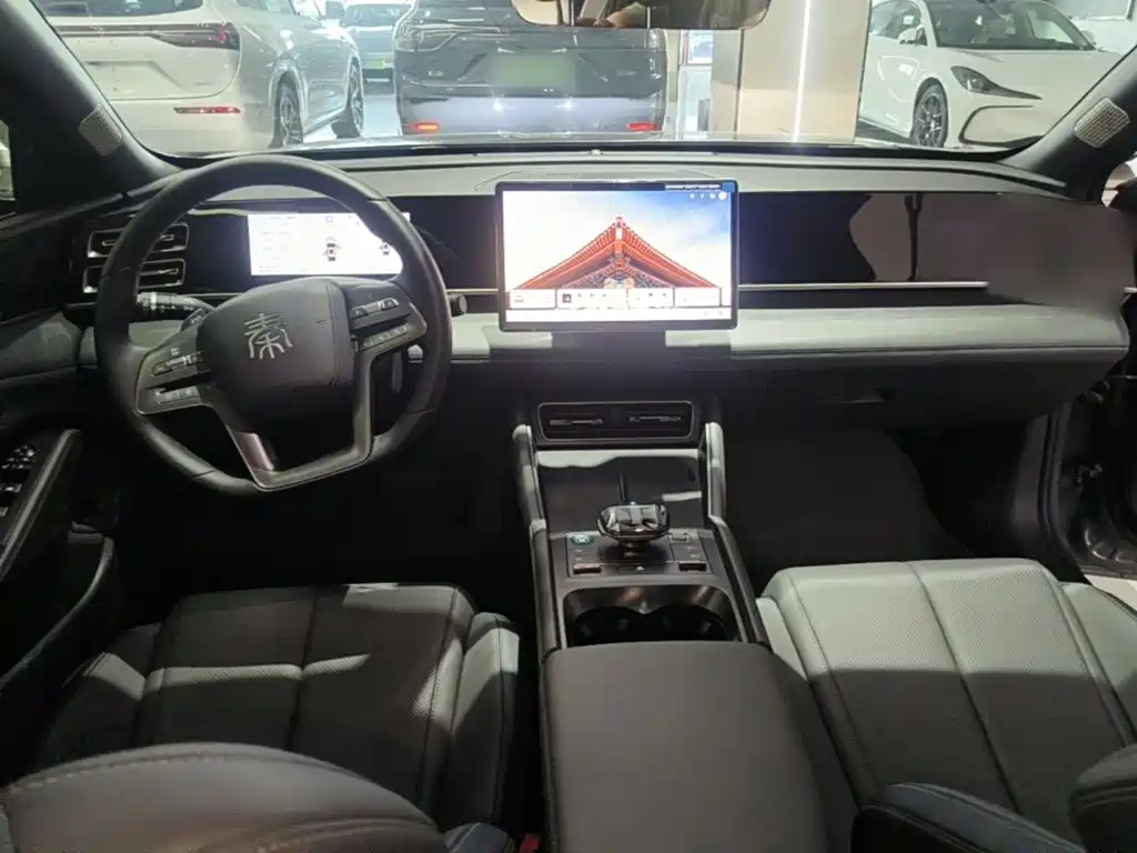 BYD Qin L 2025 — фото 10