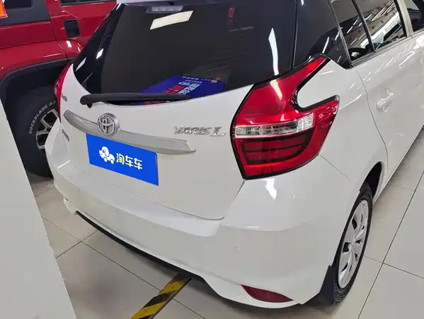 Toyota Yaris L 2020