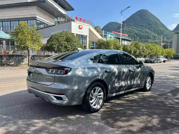 Ford Mondeo 2023