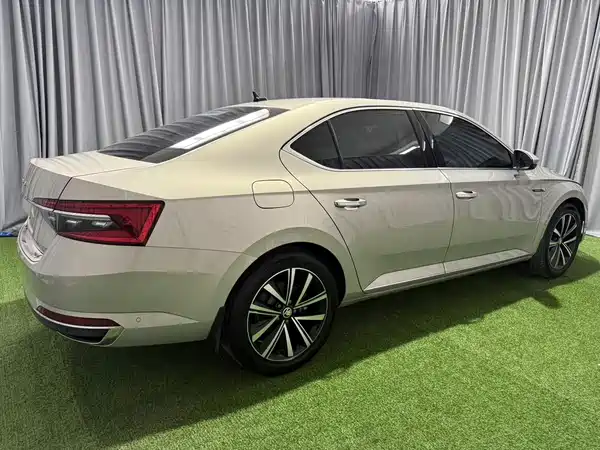 Skoda Superb 2022