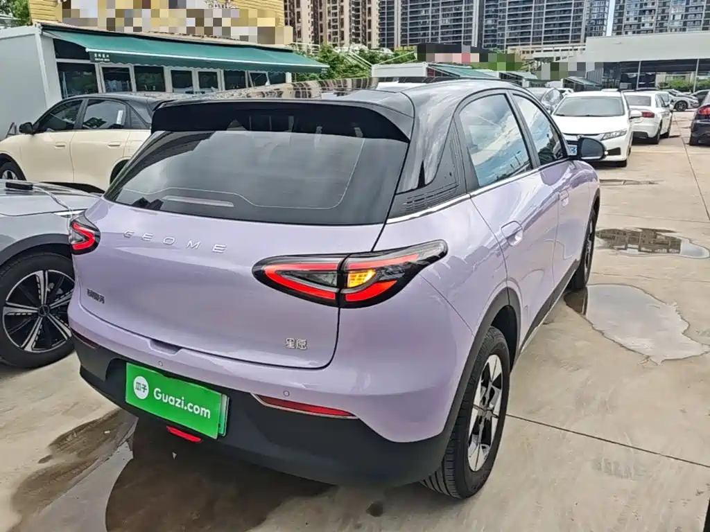 Geely Galaxy Starwish 2025 — фото 7