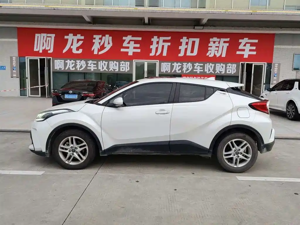 Toyota C-HR 2024