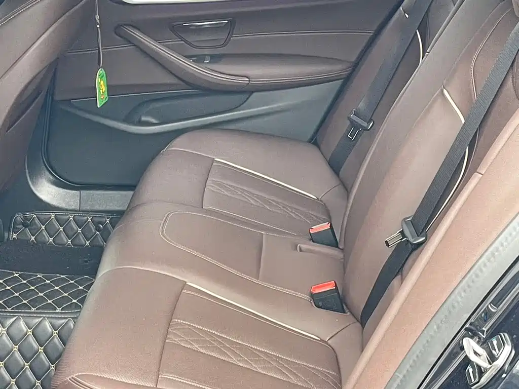 BMW 5 Series 2024