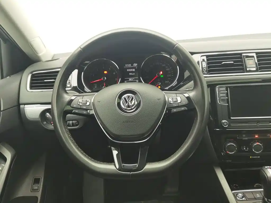 Volkswagen Sagitar 2018 — фото 11