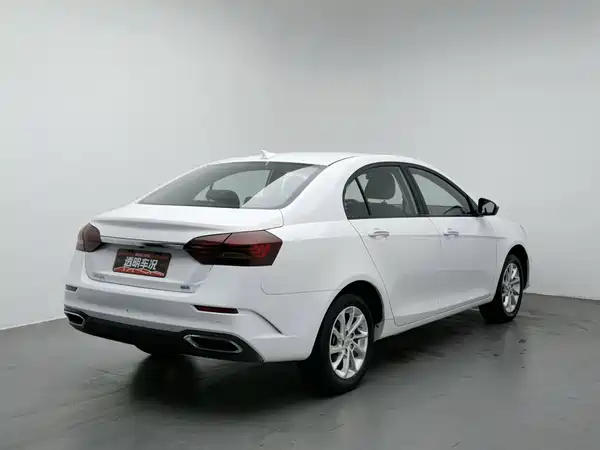 Geely Emgrand 2021