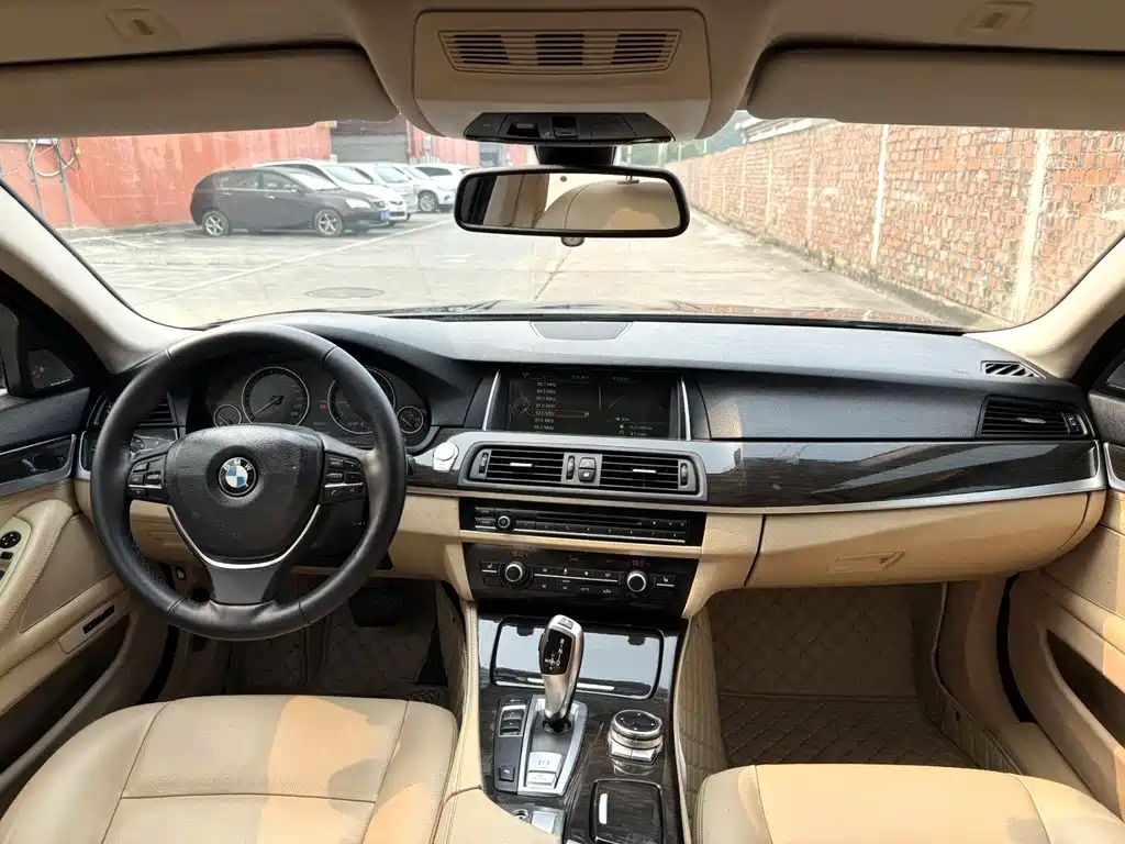 BMW 5 Series 2014 — фото 10