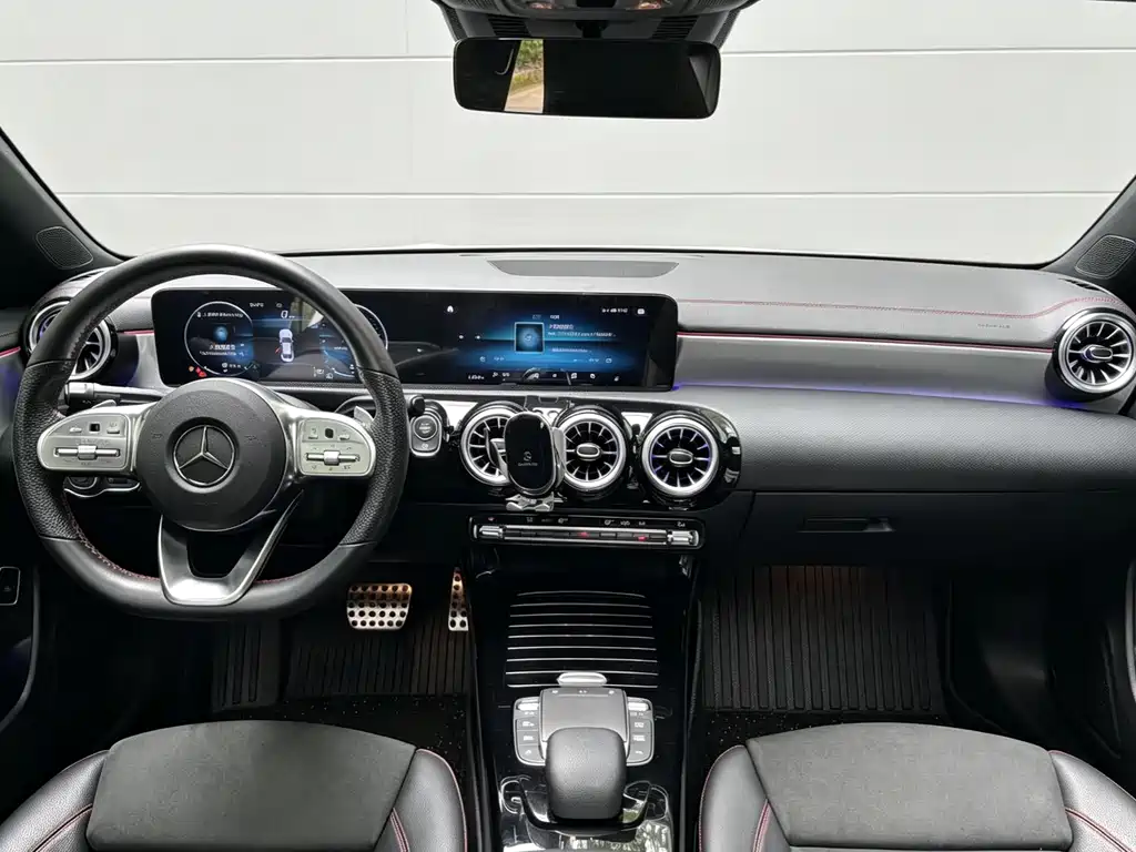 Mercedes-Benz CLA 2022