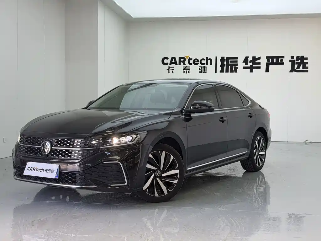 Volkswagen Passat 2023