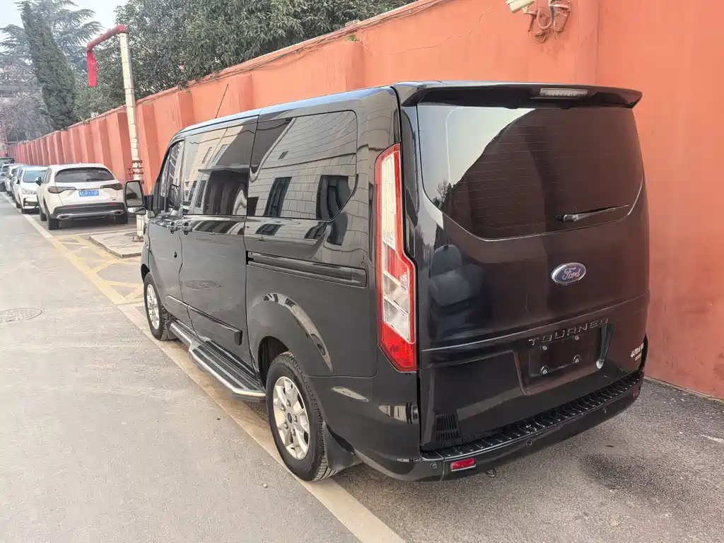 Ford Tourneo 2020 — фото 4