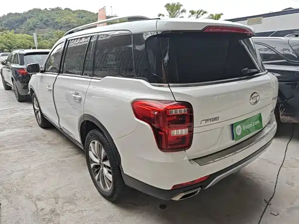 GAC Trumpchi GS8 2017