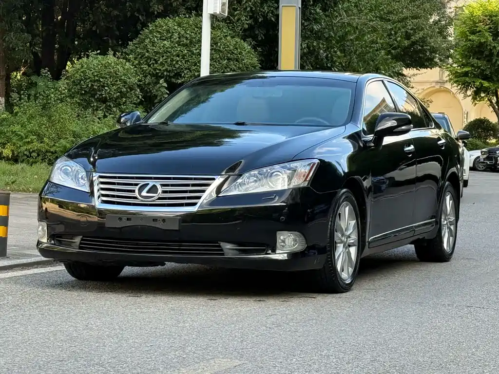 Lexus ES 2012 — фото 3