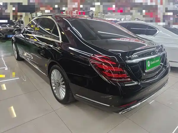 Mercedes-Benz S-Class 2020