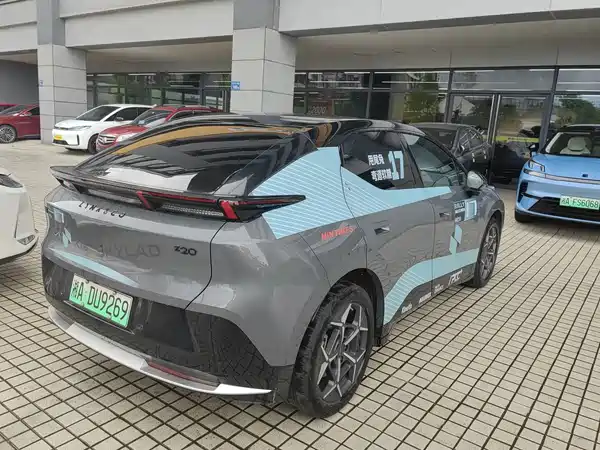 Lynk & Co Z20 2024