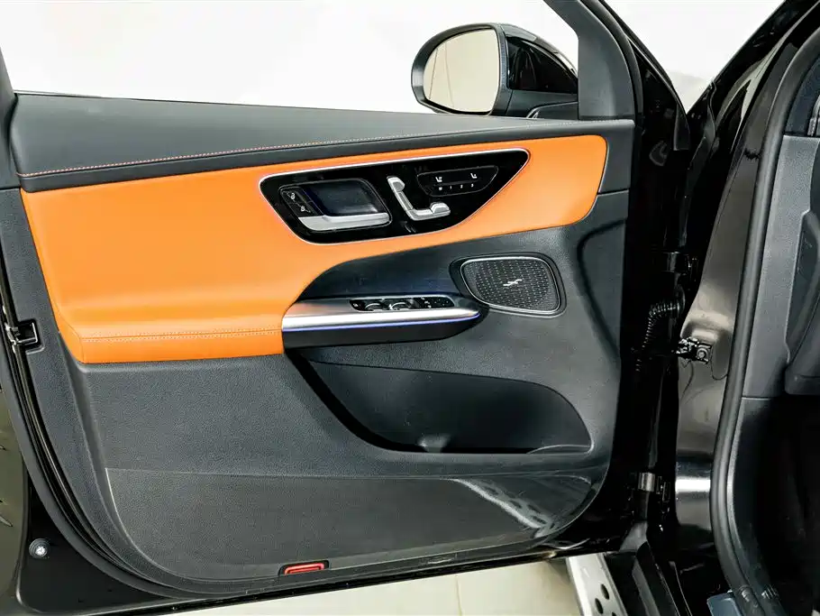 Mercedes-Benz GLC 2025 — фото 16
