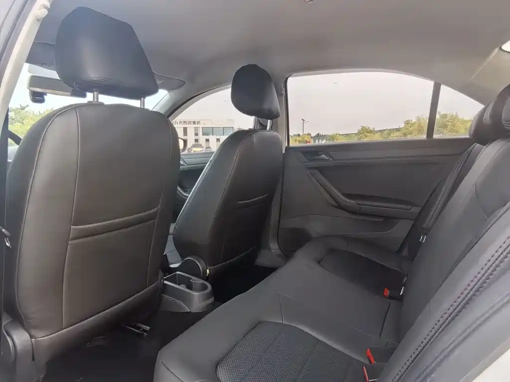 Volkswagen Jetta 2018