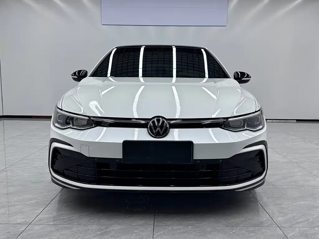 Volkswagen Golf 2023