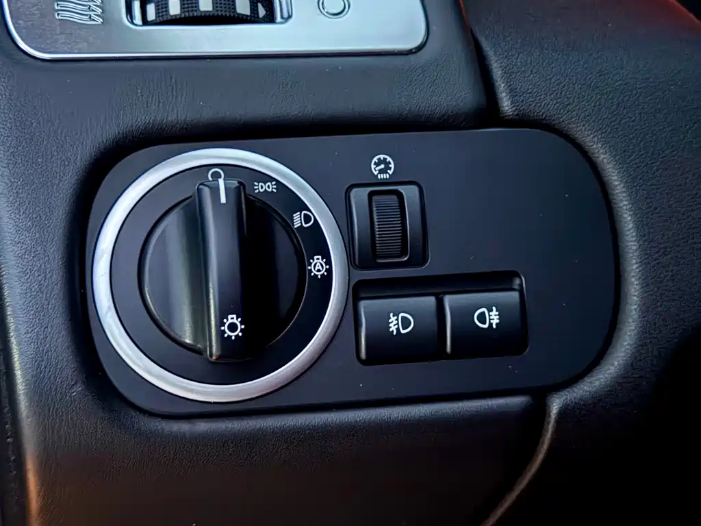 Land Rover Range Rover Sport 2010 — фото 14