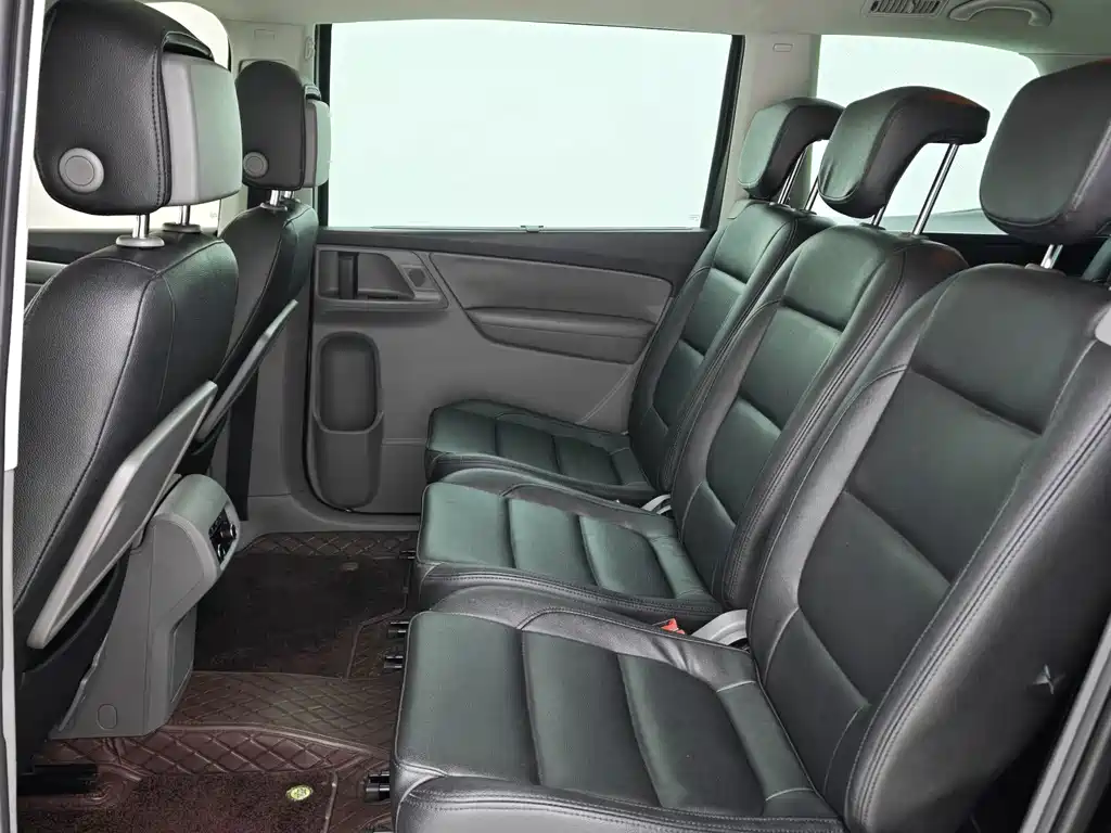 Volkswagen Sharan 2015 — фото 7