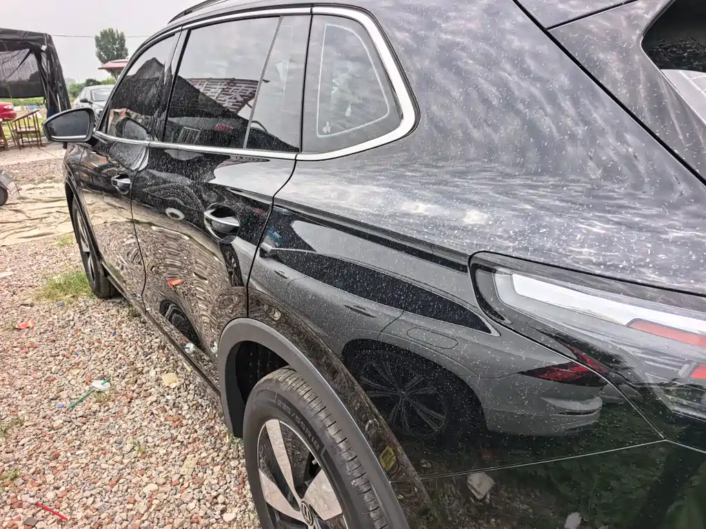 Volkswagen Tiguan L 2025