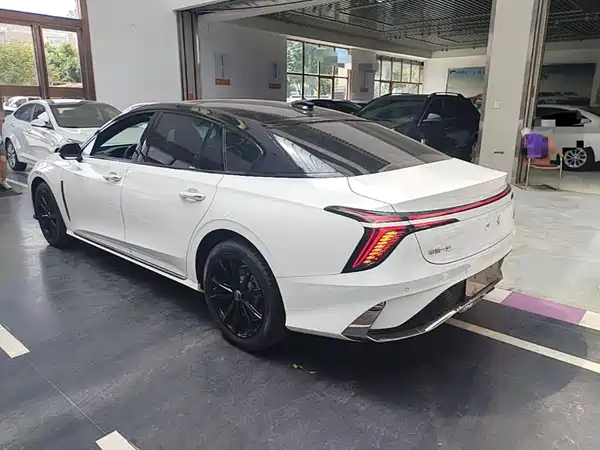 Hongqi H6 2025