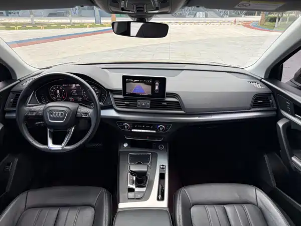 Audi Q5L 2021