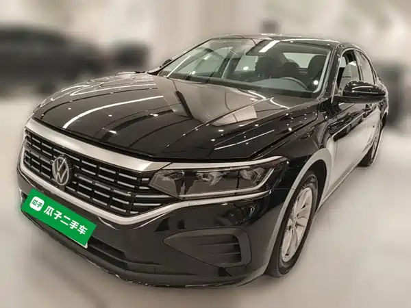 Volkswagen Passat 2025
