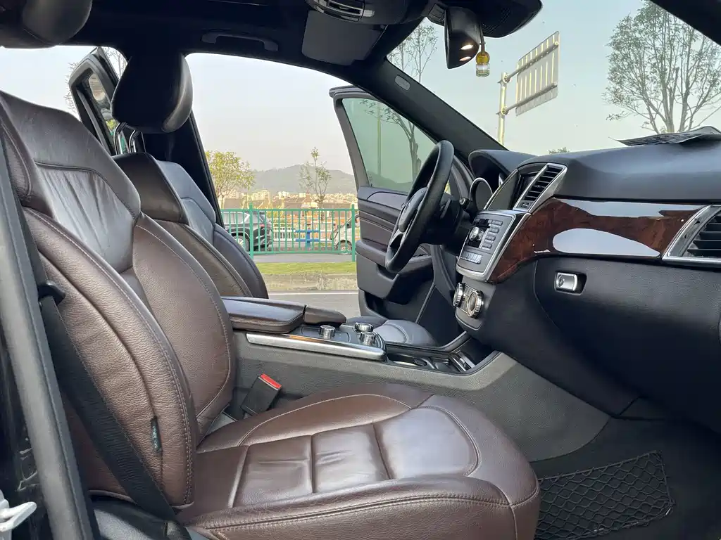 Mercedes-Benz M-Class 2014 — фото 12