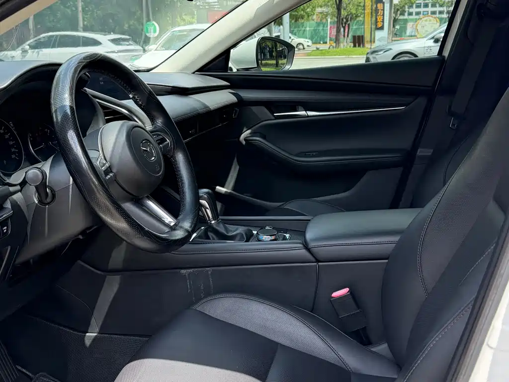 Mazda 3 Axela 2020