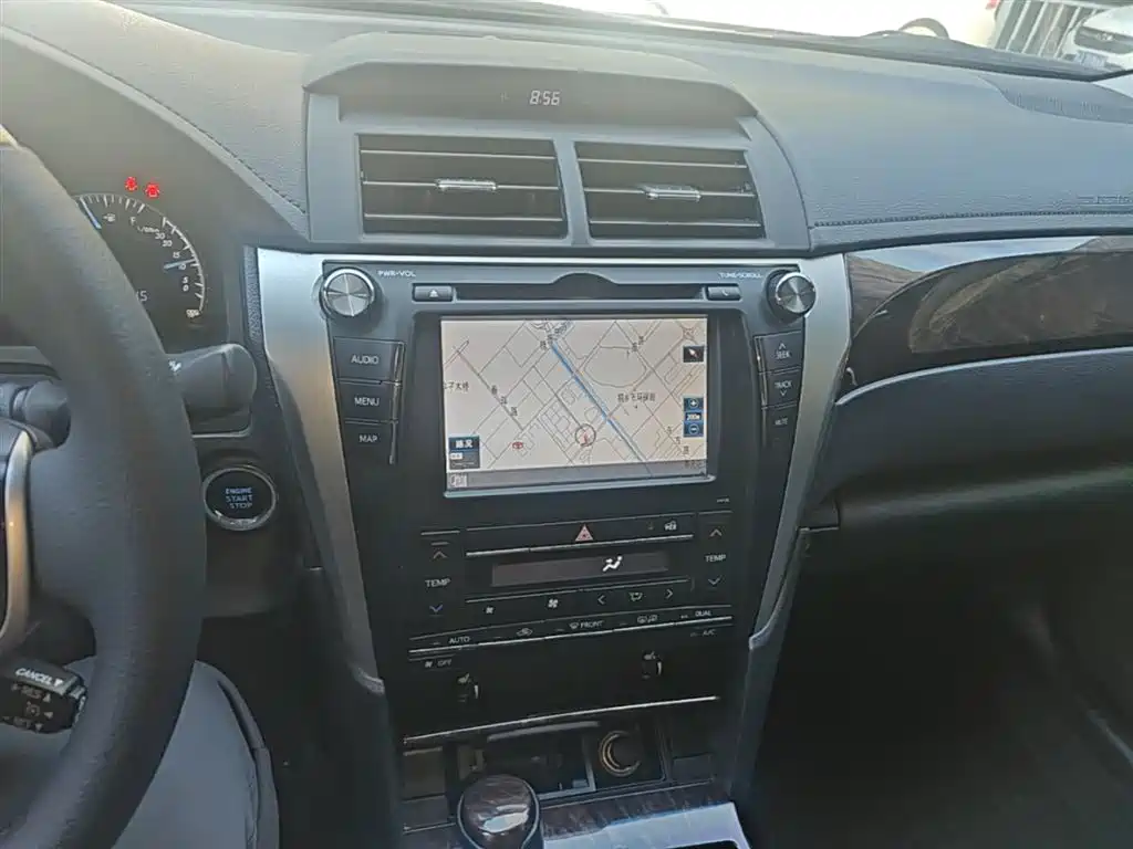 Toyota Camry 2016 — фото 13